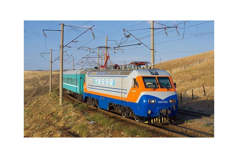 Kasachstan Temir Scholy class KZ4A with train 51 A